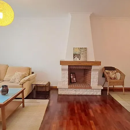 Casa Zulmira Perfekt Fuer Grosse Familien By Interhome 펜션 페렐