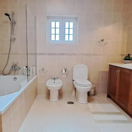 Casa Zulmira Perfekt Fuer Grosse Familien By Interhome